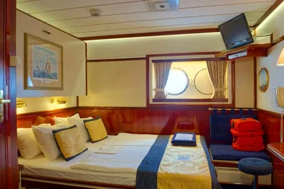 Croisière sur le Star Flyer : Mer Ligurienne : Italie, île d'Elbe, Corse, Sardaigne & Côte d'Azur 