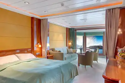 Croisière sur le MS Trollfjord : La Ligne du Cap Nord du Sud au Nord 