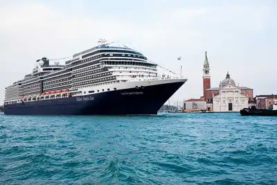 Croisière sur le MS Nieuw Amsterdam : Côte nord du Pacifique : découverte de la Fôret du Grand Ours 