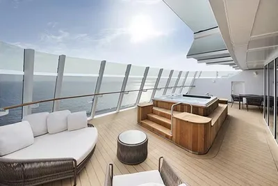 Croisière sur le MSC World Asia : Transatlantique : de Fort-de-France à Barcelone 