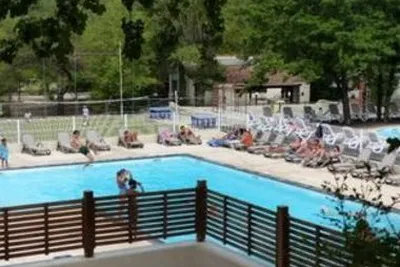Camping De La Pinede