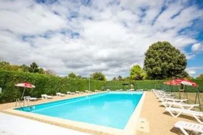 Camping Les Peupliers (Tinténiac à 13 km)