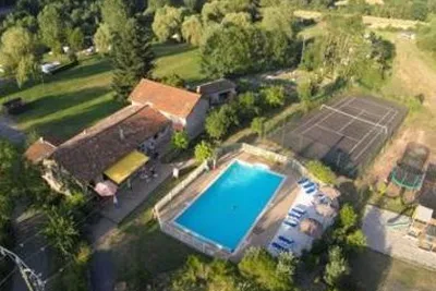 Camping Domaine Du Pra De Mars