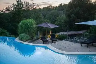 Camping Aux Lodges Du Mas De Nadal (Sauliac-sur-Célé à 7 km)