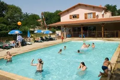 Camping Les Mijeannes (Rieux-de-Pelleport à 6 km)