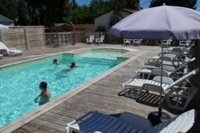 Camping La Geres (Surgères à 5 km)