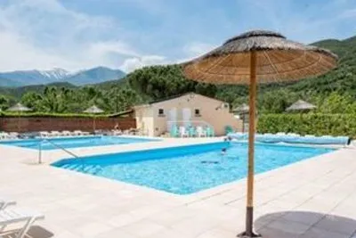 Camping Le Vallespir (Arles-sur-Tech à 14 km)