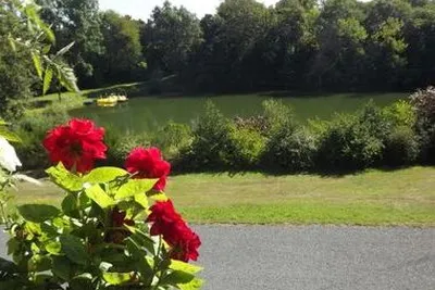 Camping Les Logis De L'oumois (Maulévrier à 5 km)