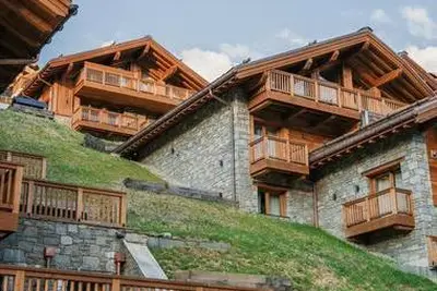 Chalet Falcon 
