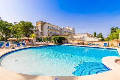Club Jumbo Castell dels Hams