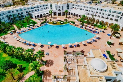 Naya Club Palm Azur