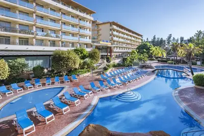 Hôtel 4R Gran Regina (vol inclus)