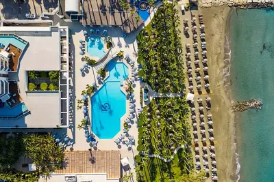 Hôtel Leonardo Grand Resort