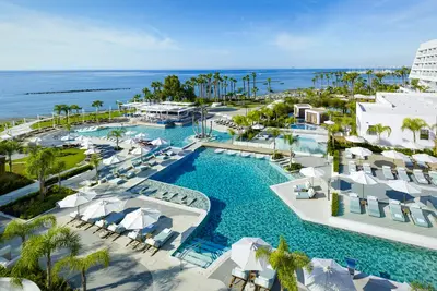 Hôtel Parklane Resort & Spa