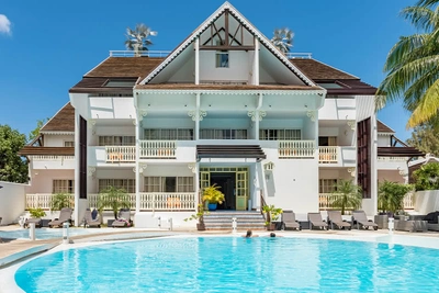 Le Nautile Beachfront Hôtel 3*