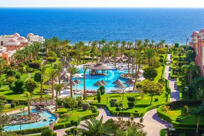 Hôtel Serenity Alpha Beach 5*