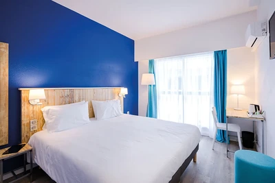 Hôtel Le Grand Bleu 3*