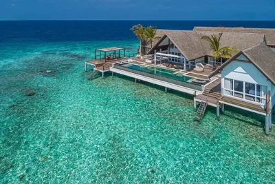 Hôtel Four Seasons Landaa Giraavaru 5*