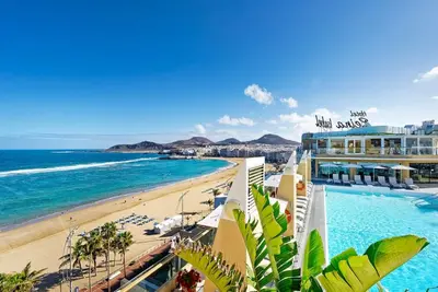 Hôtel Reina Isabel & Spa 4*