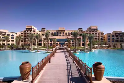 Hôtel Saadiyat Rotana Resort & Villas 5*