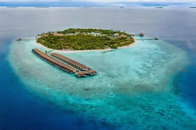 Hôtel Reethi Faru Resort 4* sup