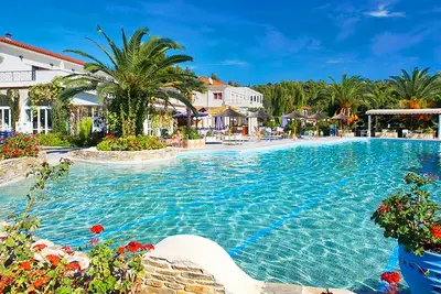 Hotel Oclub Experience Chrousso Village & Suites 4*