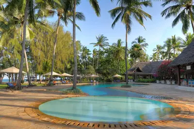 Hotel Bluebay Beach Resort & Spa 5*