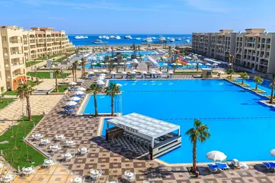 Hotel Pickalbatros White Beach Resort Hurghada 5*