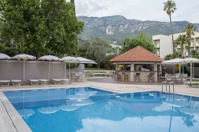 Hôtel Tara 4*