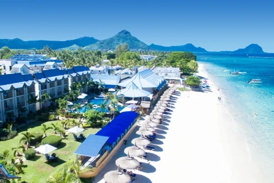 Hôtel Pearle Beach Resort & Spa 4*