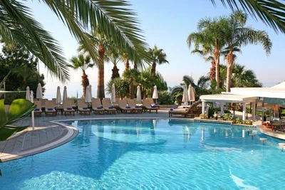 Hôtel Mediterranean Beach Hotel 4*