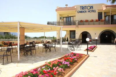 Hôtel Triton Garden 3*