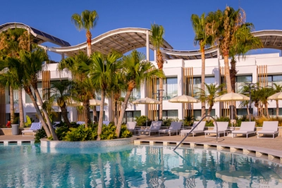 Radisson Beach Hôtel 5*