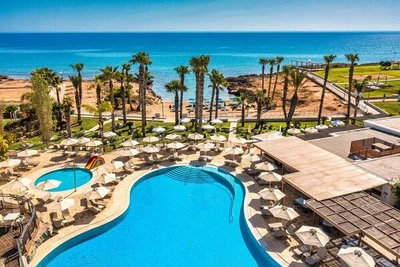 Hôtel Louis Althea Beach 4*