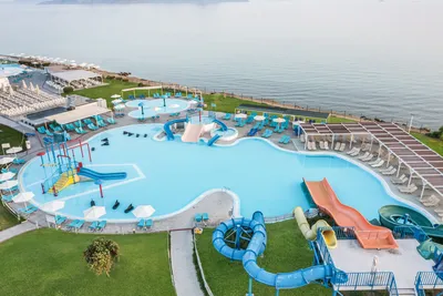 Hôtel White Olive Marine Aquapark 4*