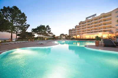 Hôtel Portobay Falésia 4*
