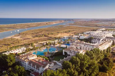 Hôtel Golden Club Cabanas 3*