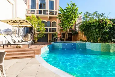 Ideon Hôtel 3*
