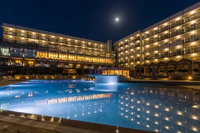 Ariti Grand Hôtel 4*