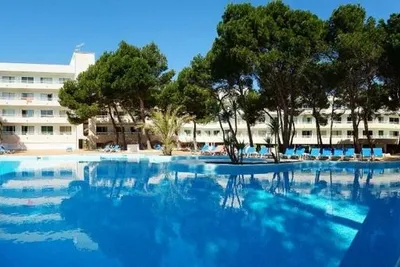 Hôtel & Spa S'Entrador Playa 4*