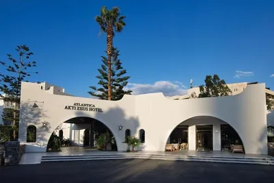 Hôtel Atlantica Akti Zeus 4*