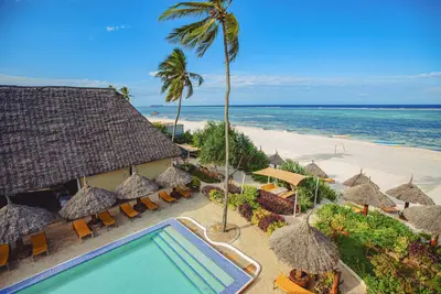 Hôtel AHG Sun Bay Mlilile Beach 4*