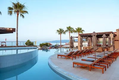 Hôtel Blue Sea Beach Affiliated By Melia 5*