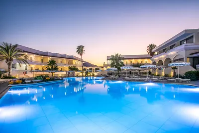 Niriides Beach Hôtel 4*