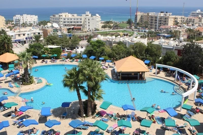 Antigoni Hôtel 3*
