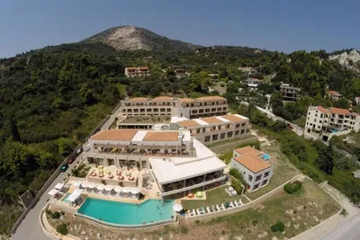 Hôtel Kymi Palace 4*