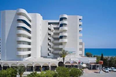 Epsilon Hôtel Apartments 4*