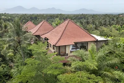 Combiné Ubud, Lombok et Jimbaran : Sakti Garden Ubud 4* -  Holiday Resort Lombok 4* - Sadara Resort 4*