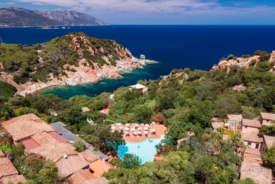 Hôtel Arbatax Resort Borgo – Cala Moresca 4* avec Location de voiture