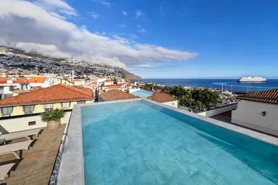Hôtel Barcelo Funchal Oldtown 5*